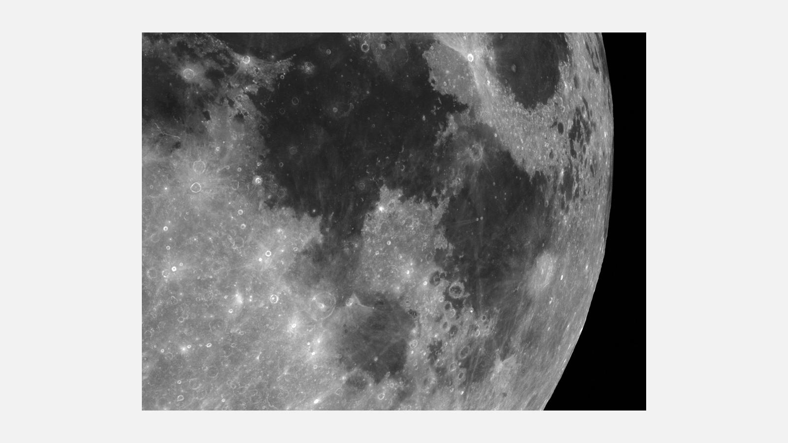 moon_sea_of_tranquility_dec_22_99.jpg